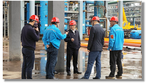 王大真到股份公司、宜都園區(qū)現場辦公(圖1)