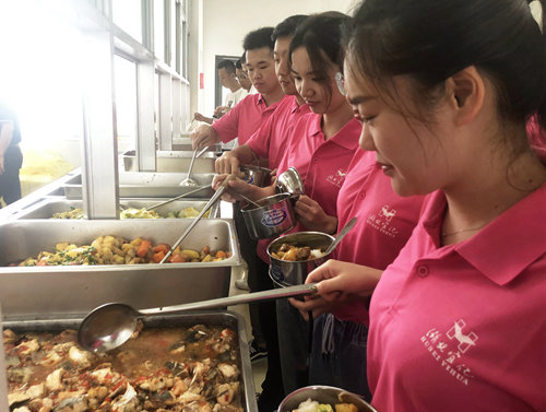 171名大學(xué)生新工齊聚實(shí)訓(xùn)基地參加入職培訓(xùn)(圖2) 171名大學(xué)生新工齊聚實(shí)訓(xùn)基地參加入職培訓(xùn)(圖2)