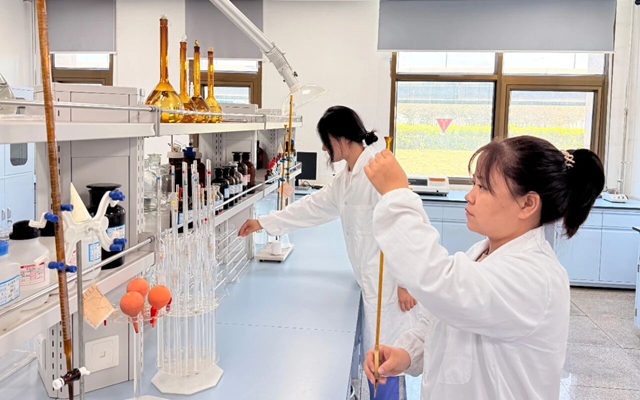 新疆宜化榮獲全國第二十次水泥品質(zhì)指標(biāo)檢驗大對比“優(yōu)良獎”(圖1) 新疆宜化榮獲全國第二十次水泥品質(zhì)指標(biāo)檢驗大對比“優(yōu)良獎”(圖1)